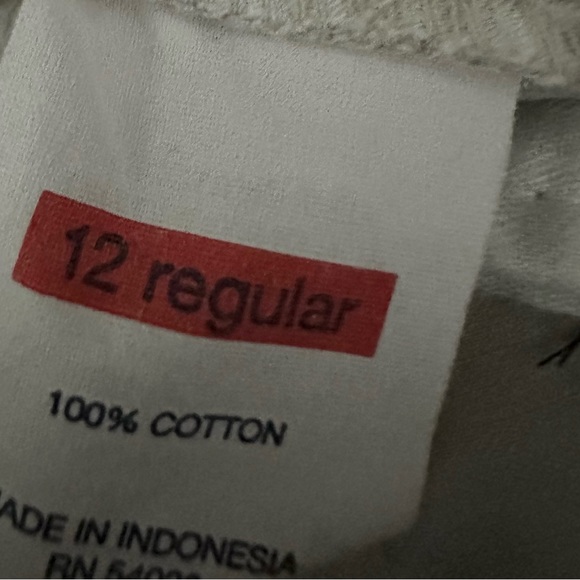 GAP Khaki Shorts, Boys Size 12 Regular - Picture 3 of 3